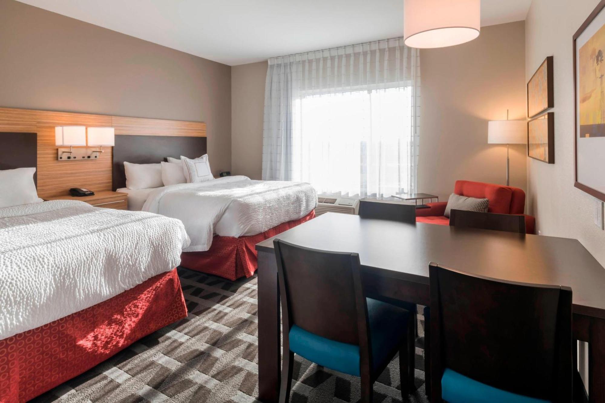 Towneplace Suites By Marriott Hays Exterior photo