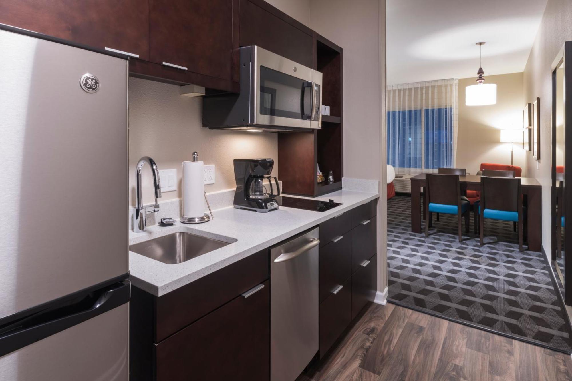Towneplace Suites By Marriott Hays Exterior photo
